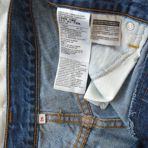 Levi's | 501 Shorts | 26 - Picture 4 of 5